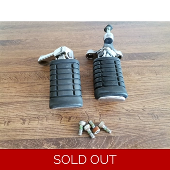 1985-86 Honda VF700C VF750C Magna Driver Foot Pegs and Brackets 50640-MK3-000 50630-MK3-000